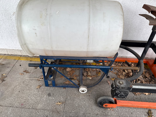 Porta tambor con ruedas