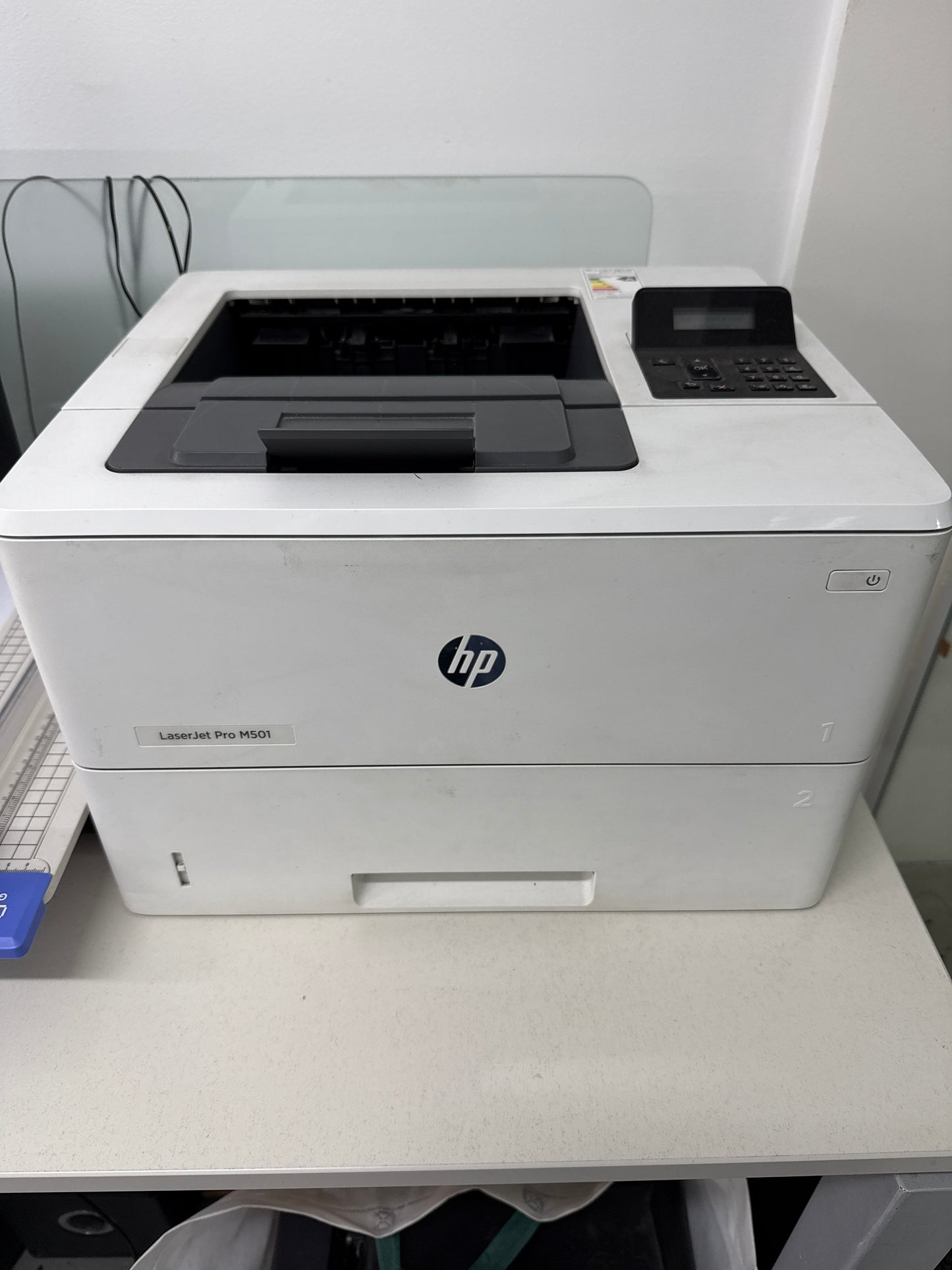 Impresora negro láser M501