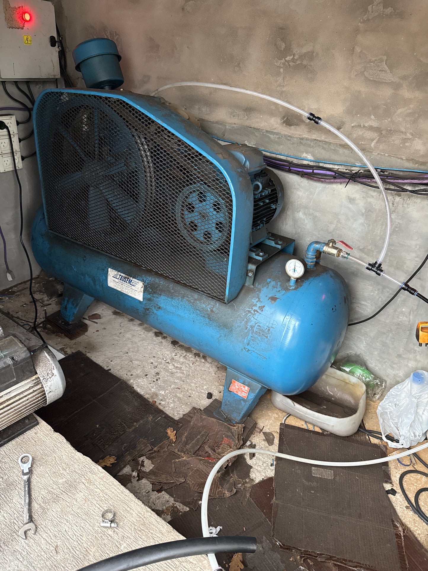 Compresor de aire Tausem 5,5 HP